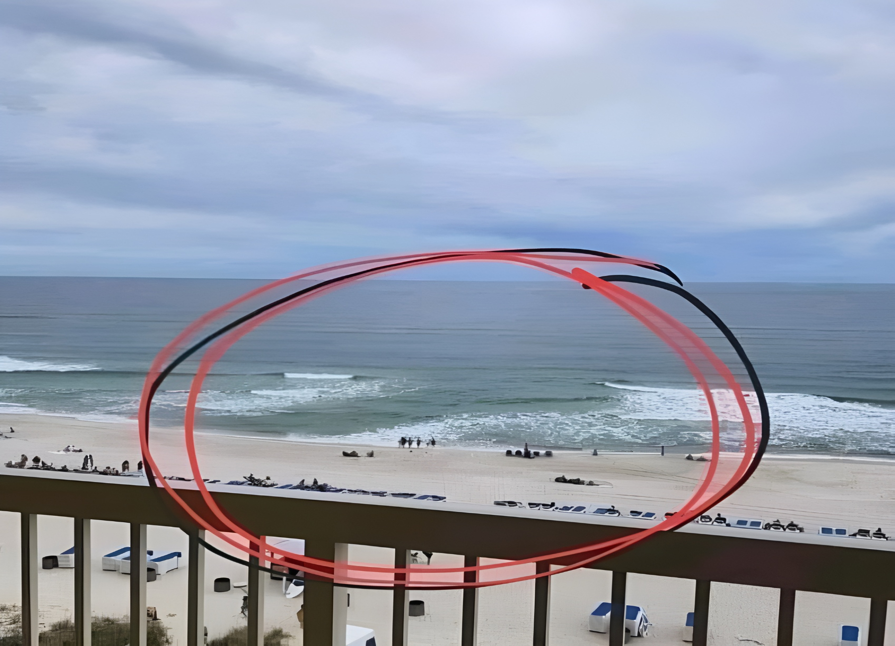 Quando sei in spiaggia e vedi un punto senza onde, non avvicinarti mai